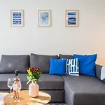 Central Harmony Apartment